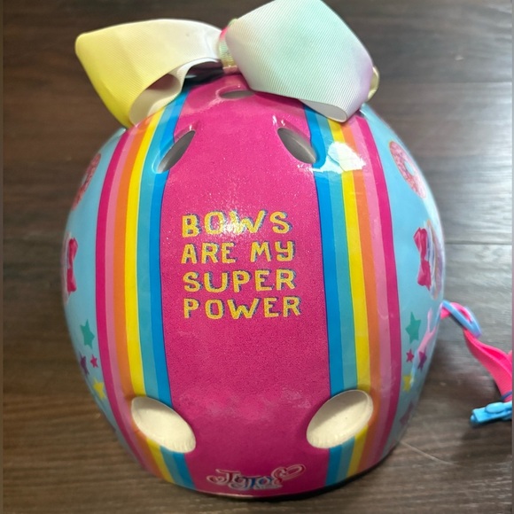 Jojo Siwa size 3-5 yrs helmet, elbow pads, knee pads, gloves pink girly sporty - Picture 5 of 7